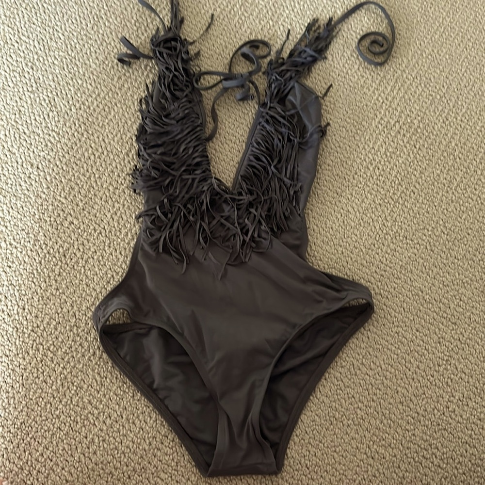 Gray lspace fringe once piece swimsuit